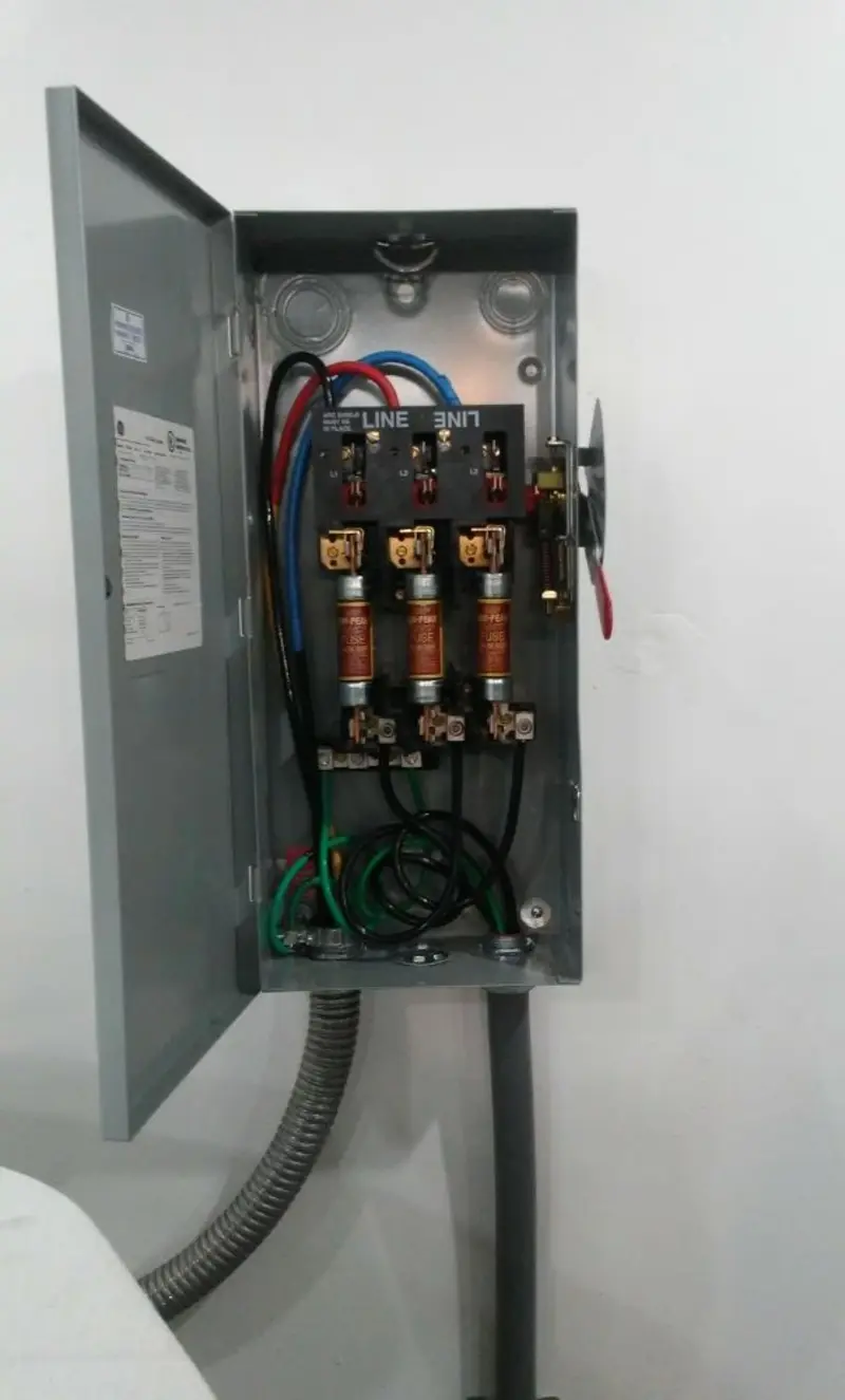 Three-phase disconnect switch installed for Electrical Wiring & Rewiring in Auburn Lake Trails